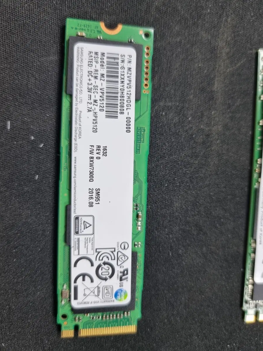 と*ん様 Samsung SM951 512GB NVMe SSD 本体 【公式通販】